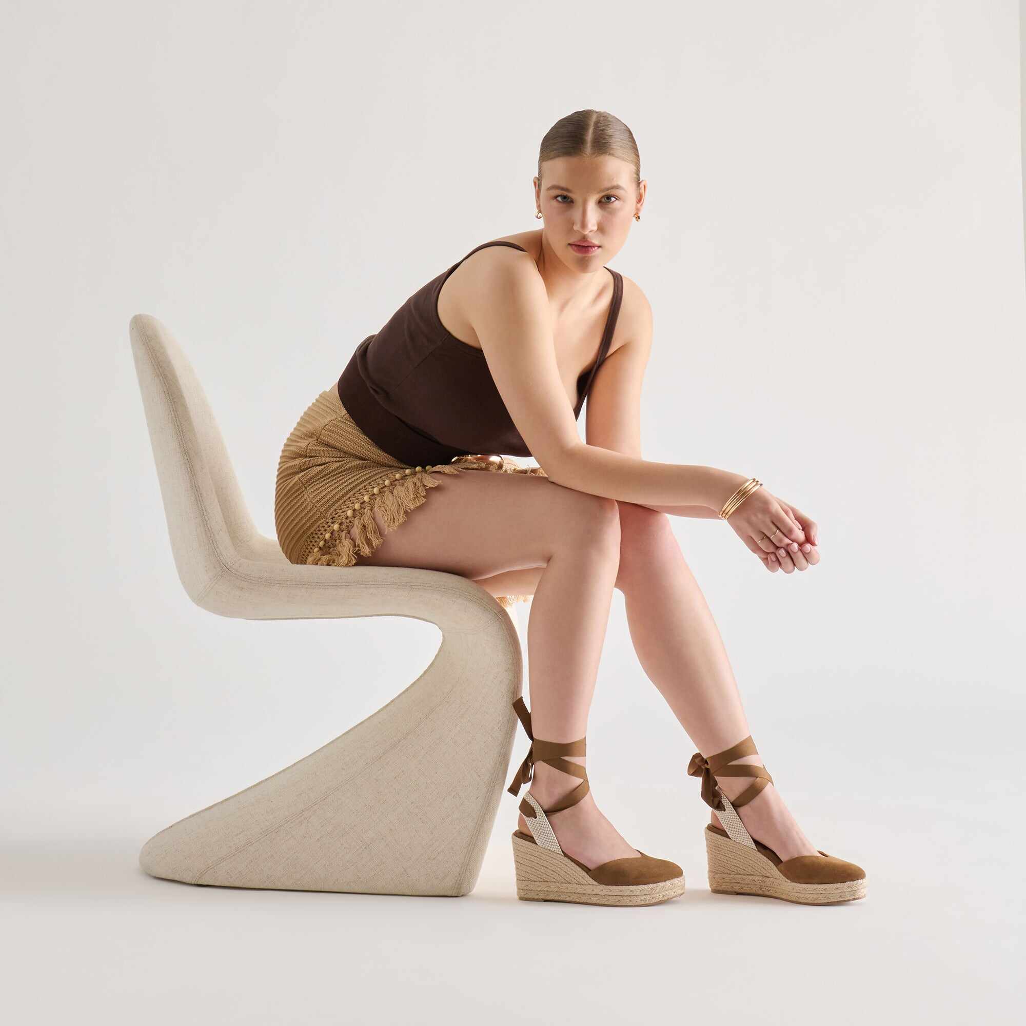 NOURA WEDGES LT BROWN SUEDE