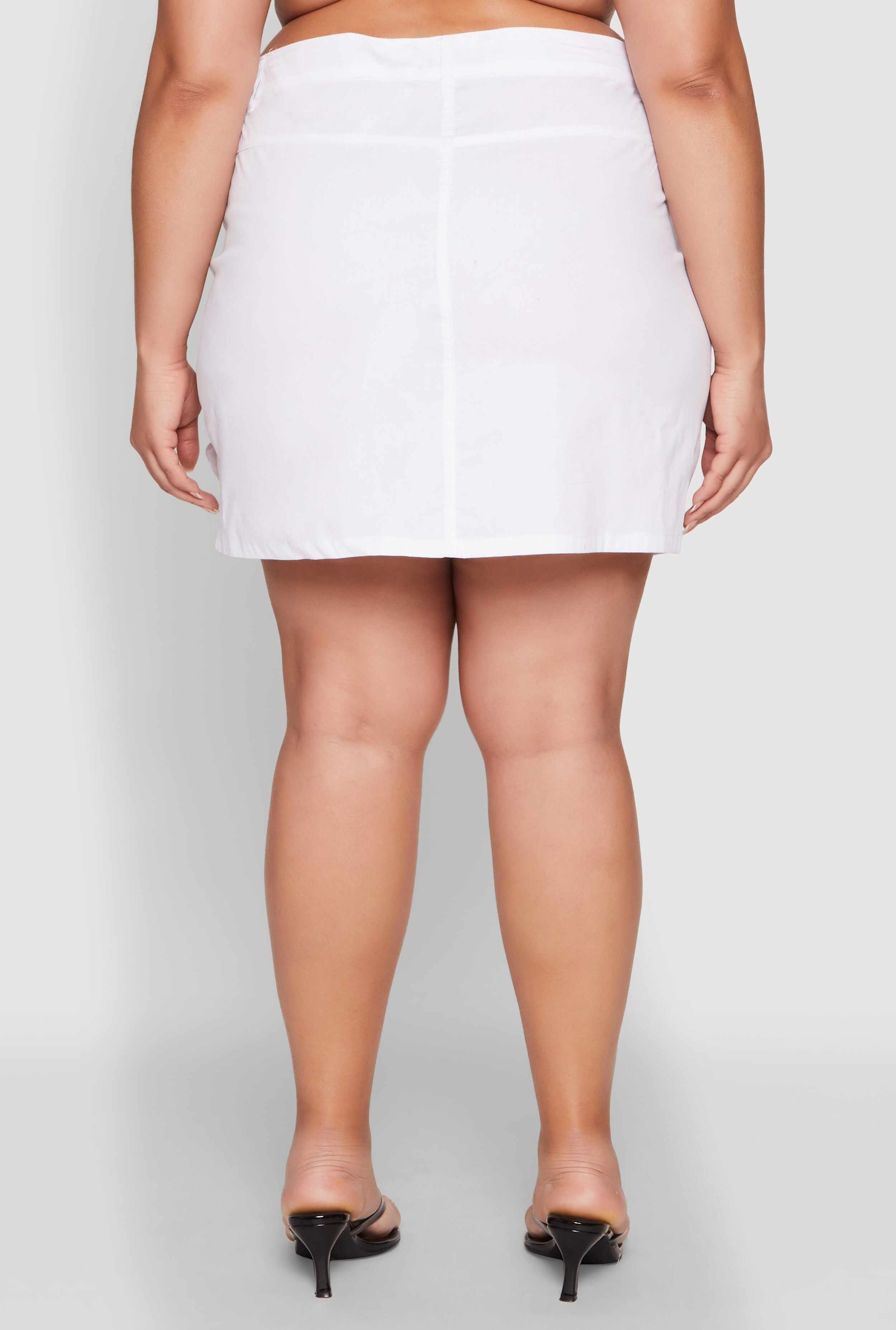 Plus Size Multi Cargo Pocket Mini Skirt