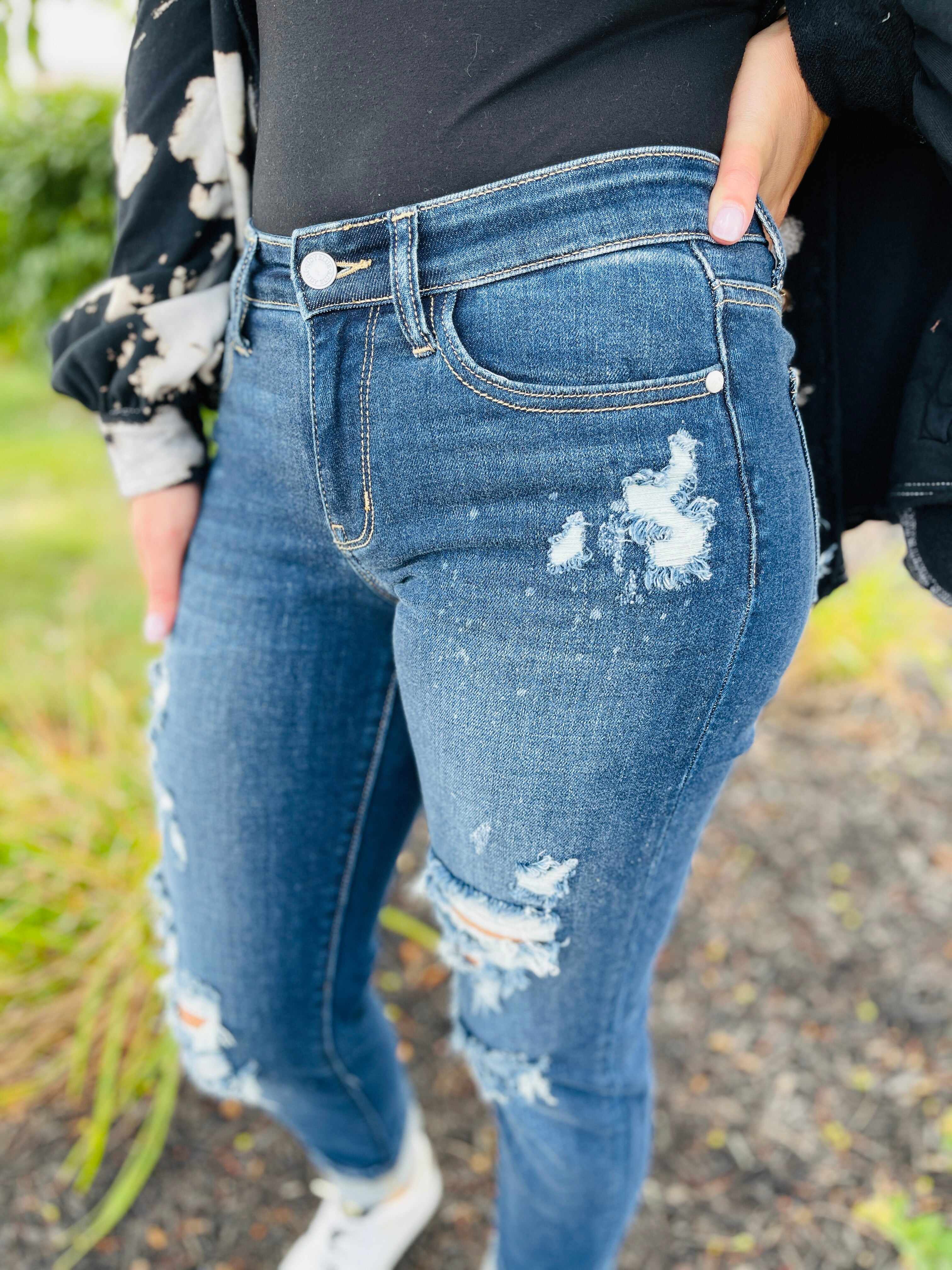 RESTOCK! Plus/Reg Bleach Bleach Baby Boyfriend Jeans