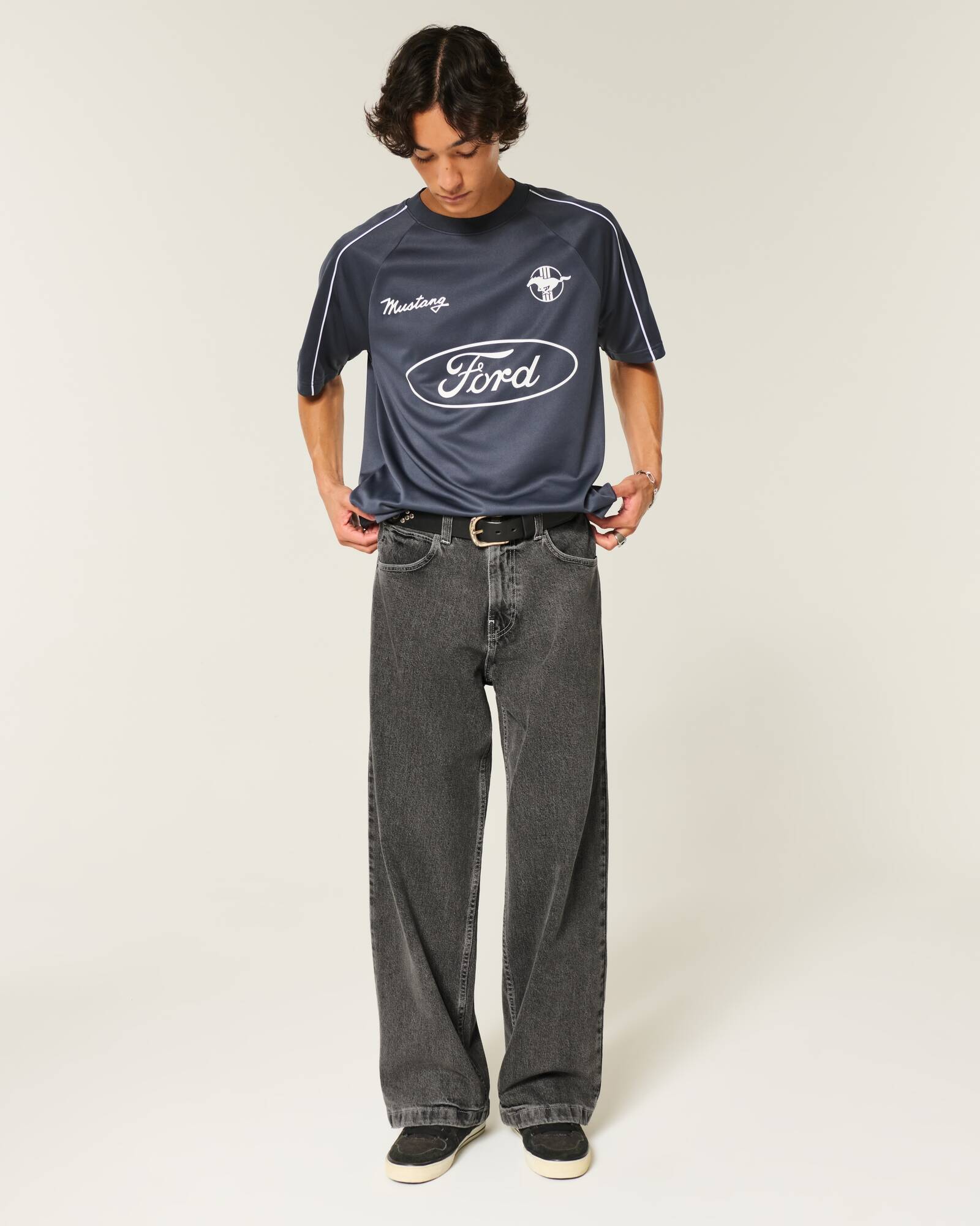 Medium Wash Super Baggy Jeans