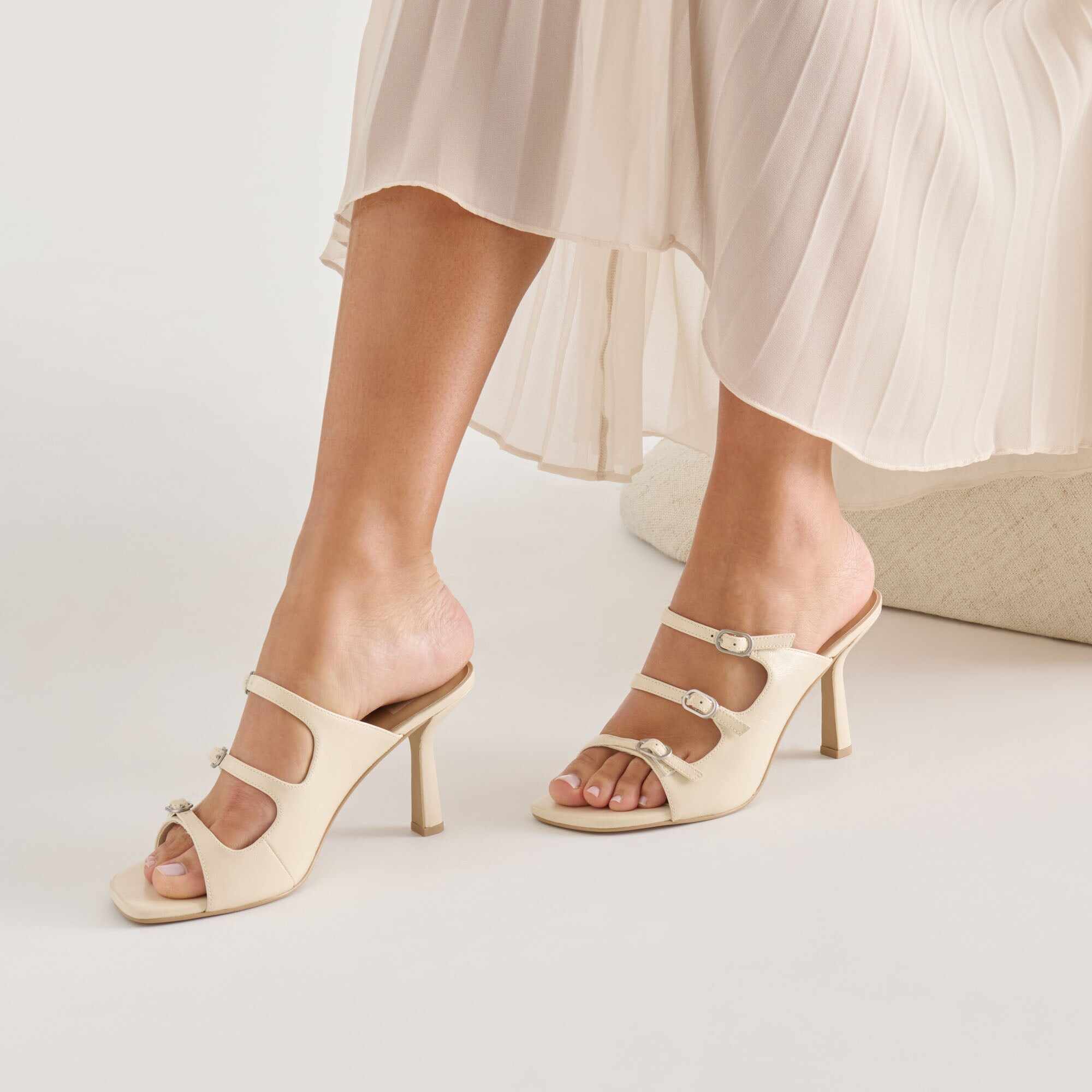 NEKO HEELS BONE LEATHER