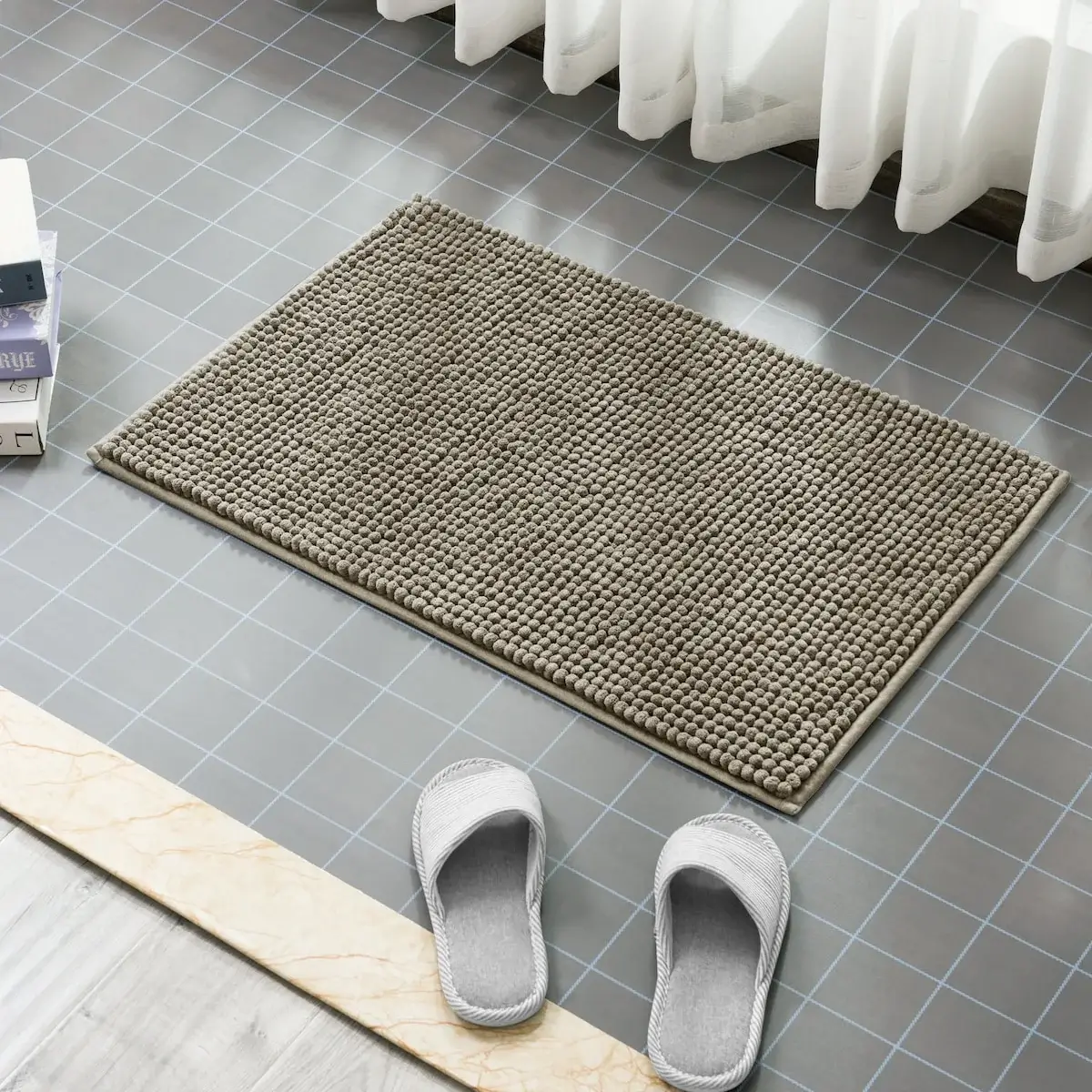 Subrtex Luxury Chenille Bath Rugs Soft Bathroom Mats