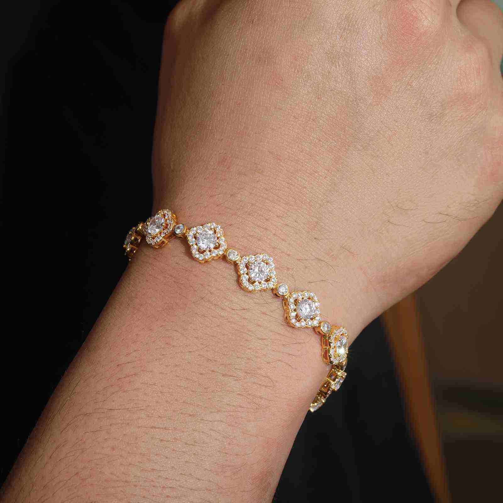 10mm S925 Moissanite Halo Four-leaf Clover Tennis Bracelet