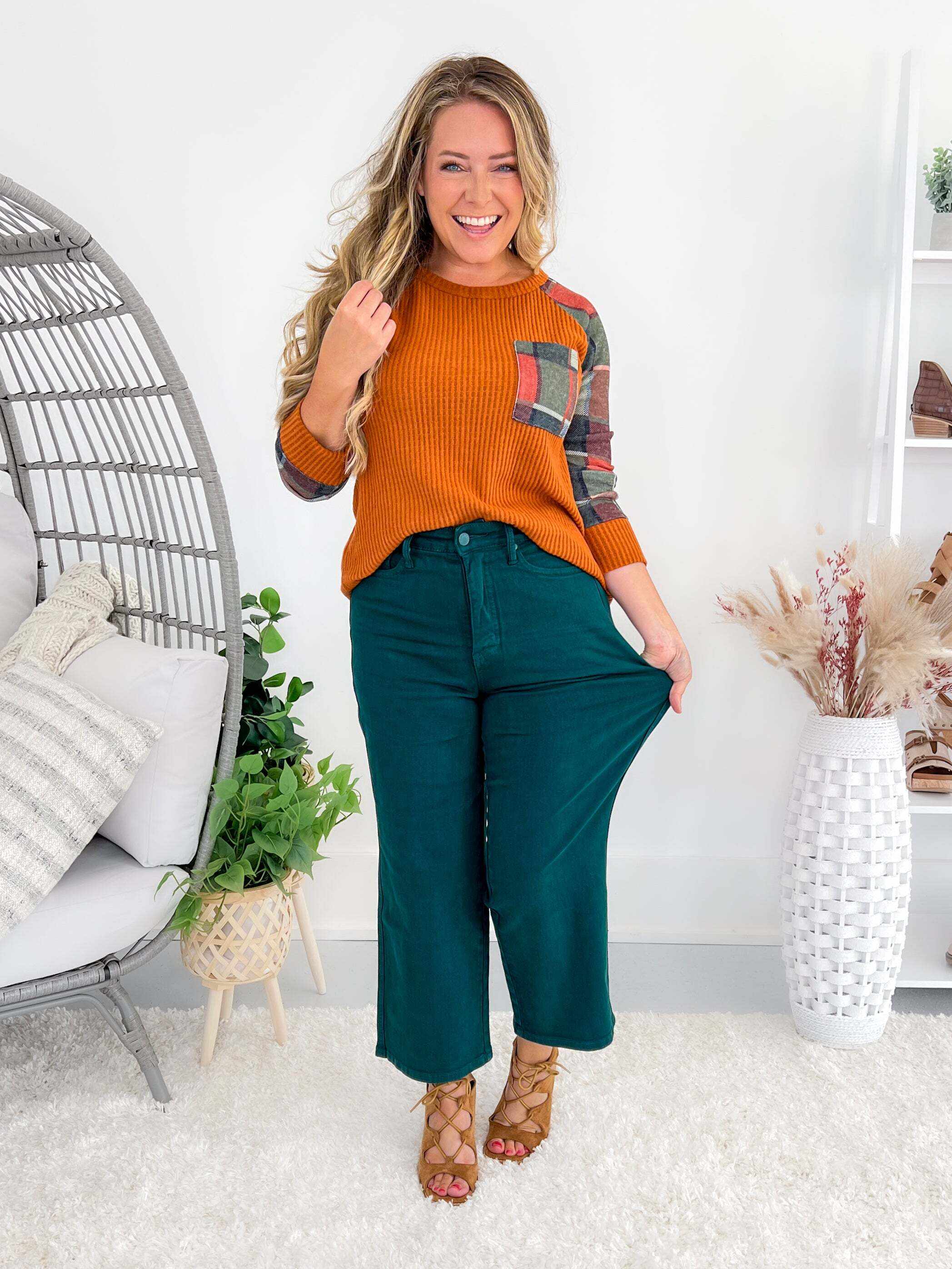Emerald City - Christmas Tummy Control Dyed Wide Crop Jeans - Final Sale