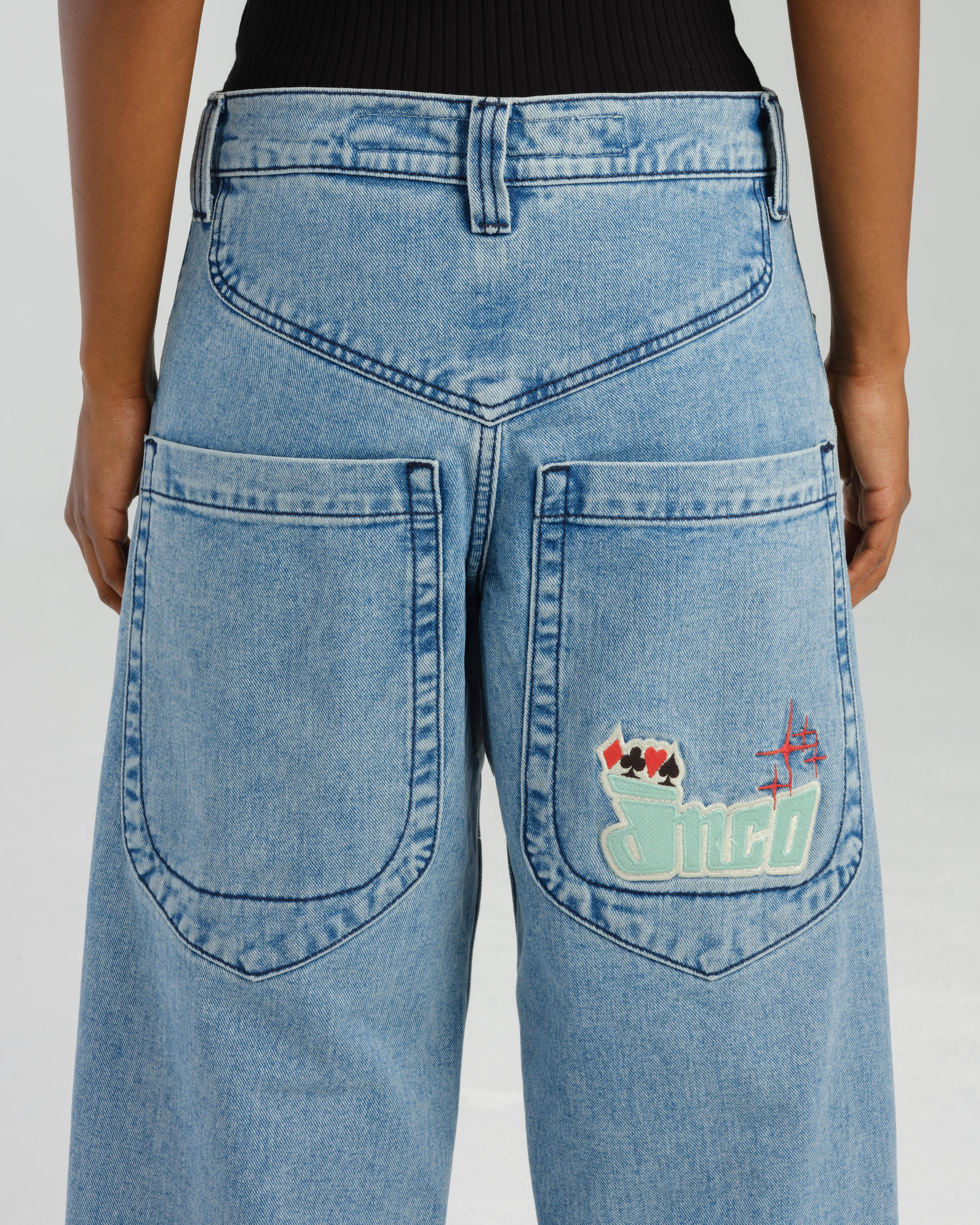 W1169 Low Down Deck. 20