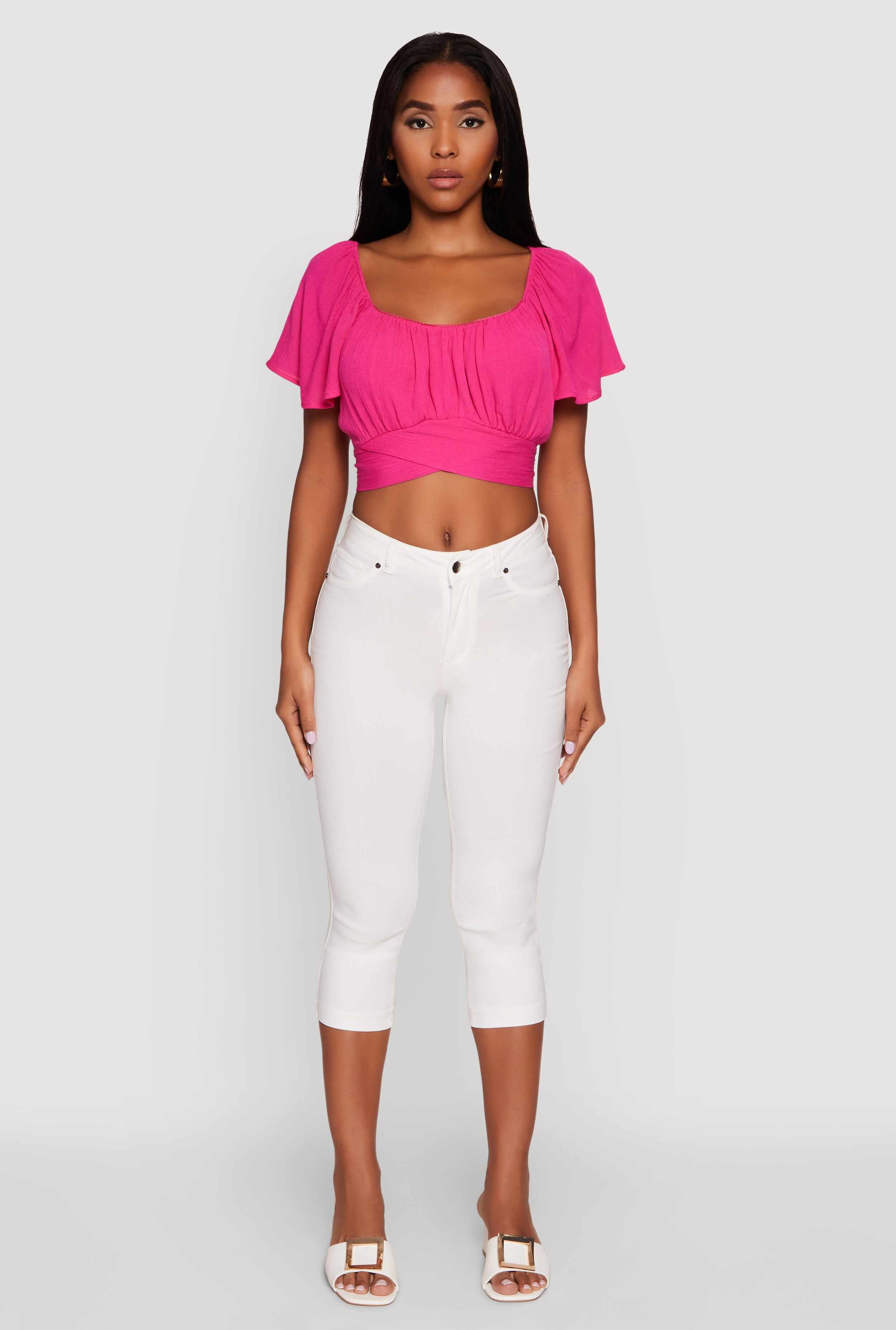 Classic Fit Scoop Neck Flutter Sleeve Crop Top