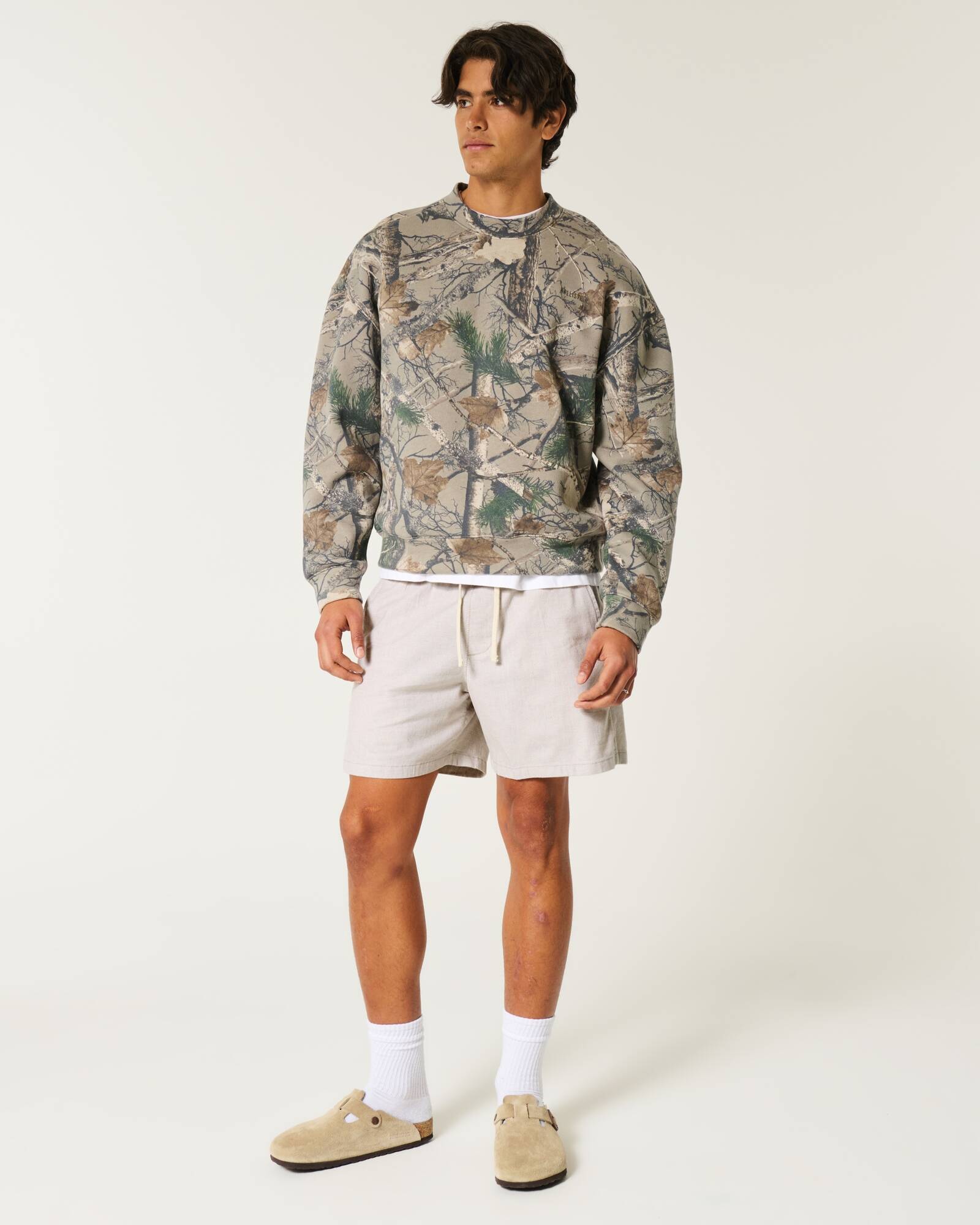 Mid-Thigh Linen-Blend Pull-On Shorts