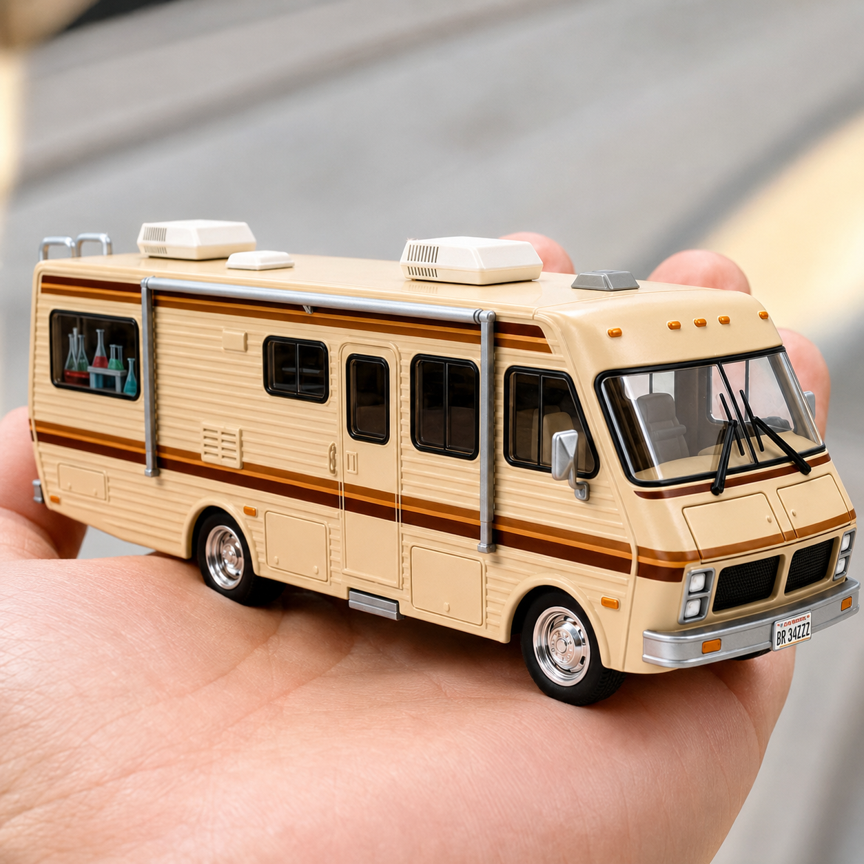 Hot Wheels Breaking Bad 18th Anniversary Edition Fleetwood Bounder RV