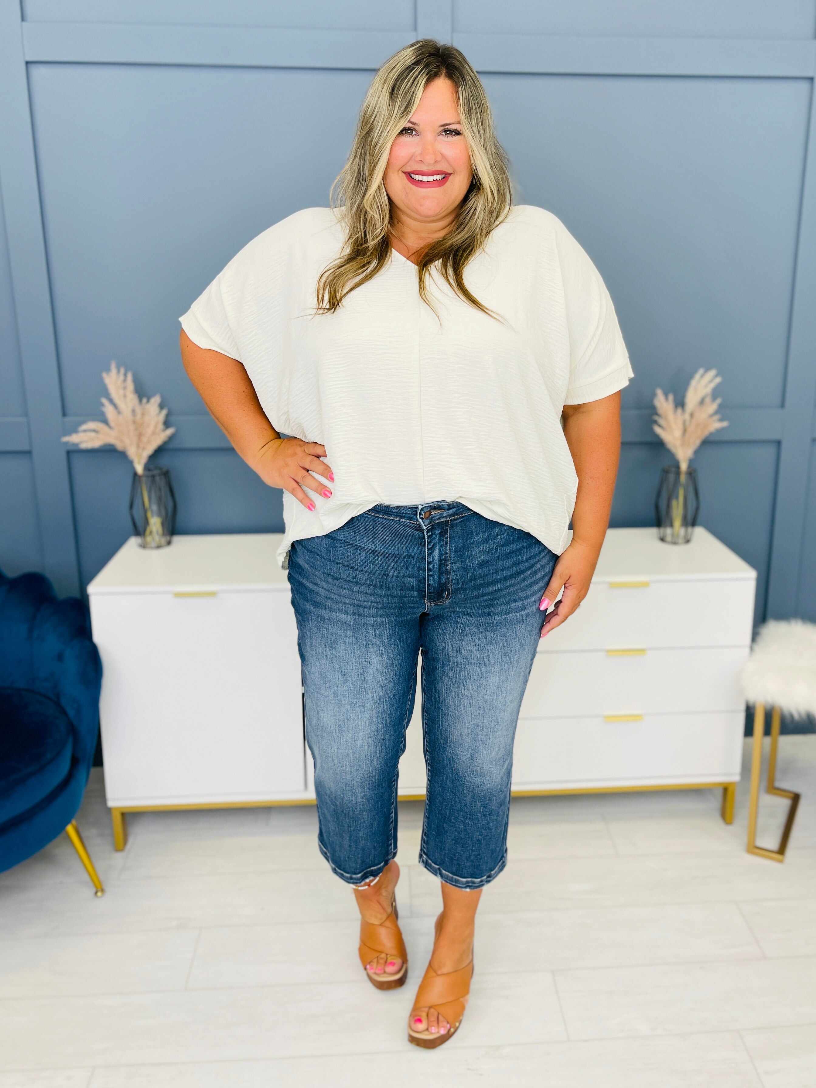 REG/CURVY Wide Eyed Cropped Wide Leg Jeans