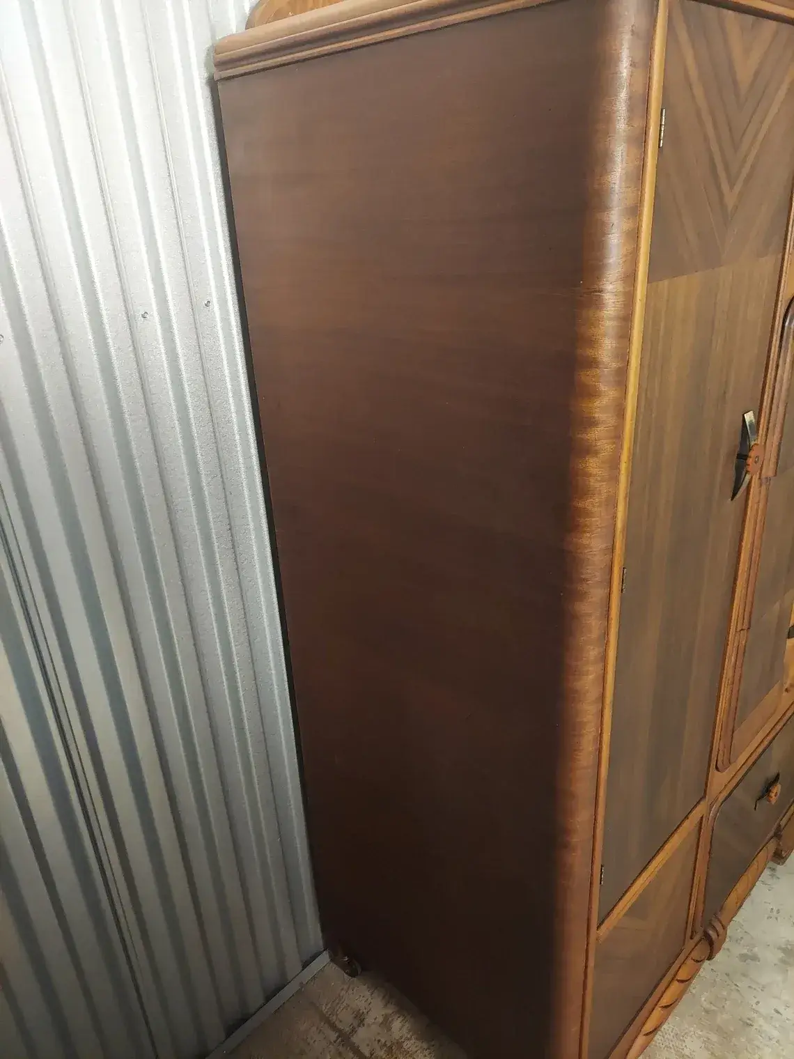 Vintage Art Deco Waterfall Wardrobe